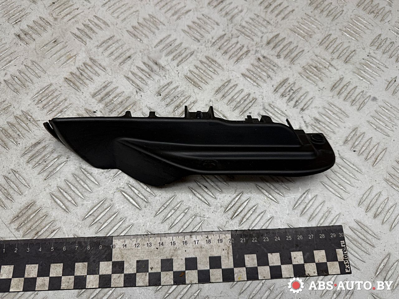 планка под капот Citroen C5 2 поколение 2013, 2.0 л., RHH (DW10CTED4), дизель, МКПП, универсал, 9682940680 - фото №1