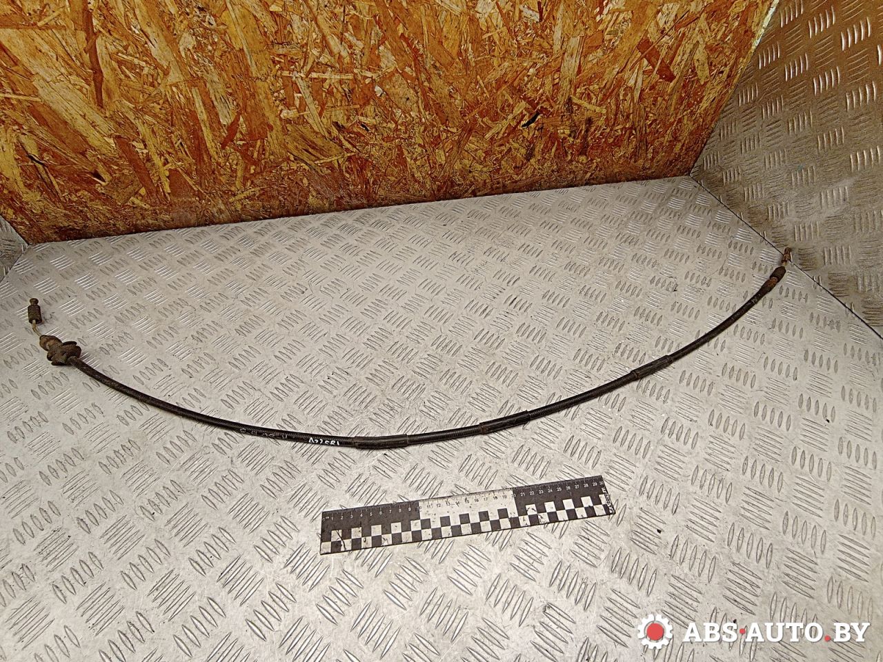 трос ручника Audi 80 8C/B4 1992, 2.0 л., бензин, 893609722A - фото №1