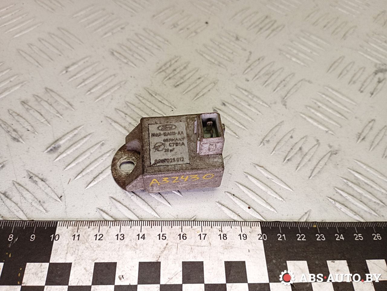коммутатор зажигания Ford Mondeo 2 поколение 1999, 1.8 л., бензин, 93AB12A019AA, 0310025012 - фото №1
