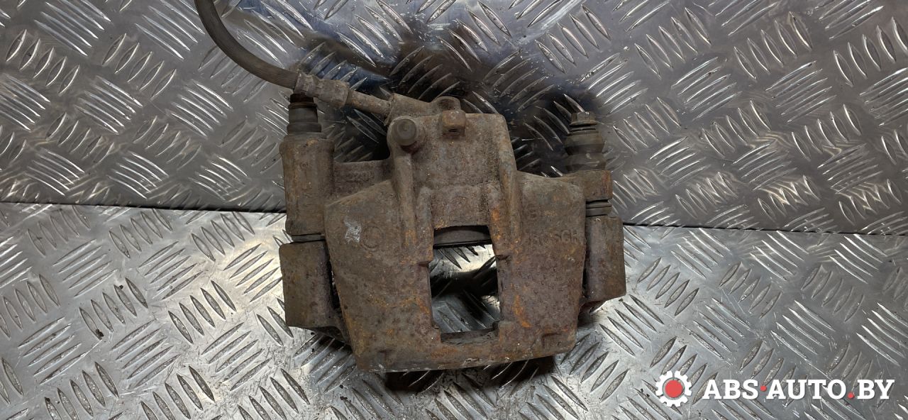 суппорт передний правый Mercedes-Benz Vito W638 2000, 2.2 л., дизель - фото №1