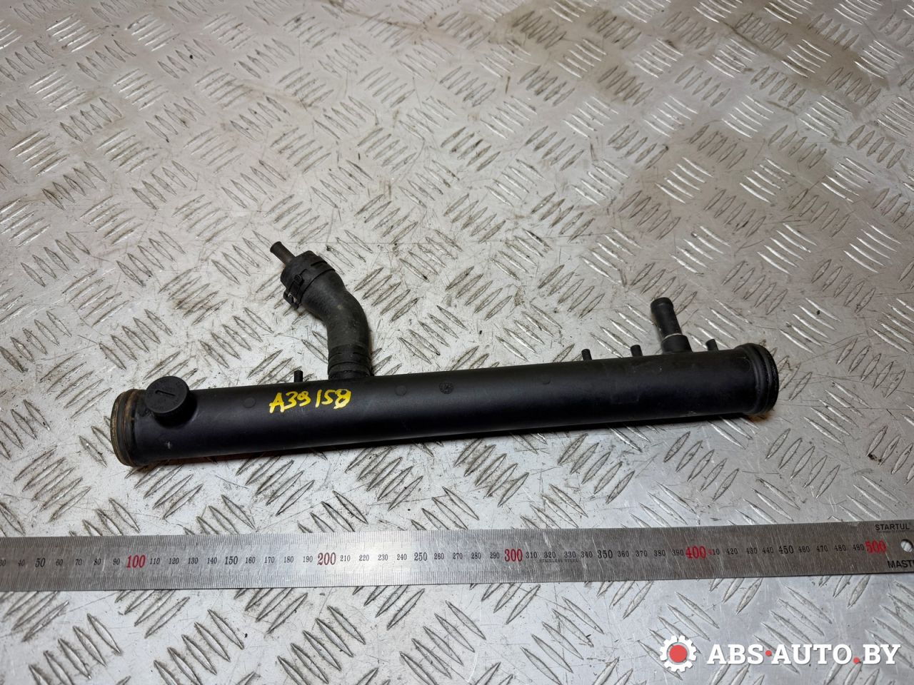 трубка охлаждающей жидкости Volkswagen Phaeton 1 поколение 2006, 3.2 л., бензин, АКПП, 022121085A - фото №1