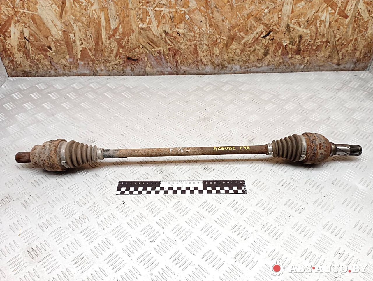 полуось задняя (приводной вал, ШРУС) Volvo XC90 1 поколение 2005, 2.4 л., D 5244 T, дизель, АКПП, внедорожник 5 дв., полный подключаемый привод, правый руль, 36000930 - фото №1