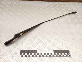 щеткодержатель (поводок стеклоочистителя, дворник) Volkswagen Polo 4 поколение 2003, 6Q1955410B