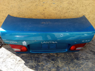 крышка багажника (дверь 3-5) Hyundai Lantra 1 поколение [рестайлинг] 1995, 1.5 л., седан