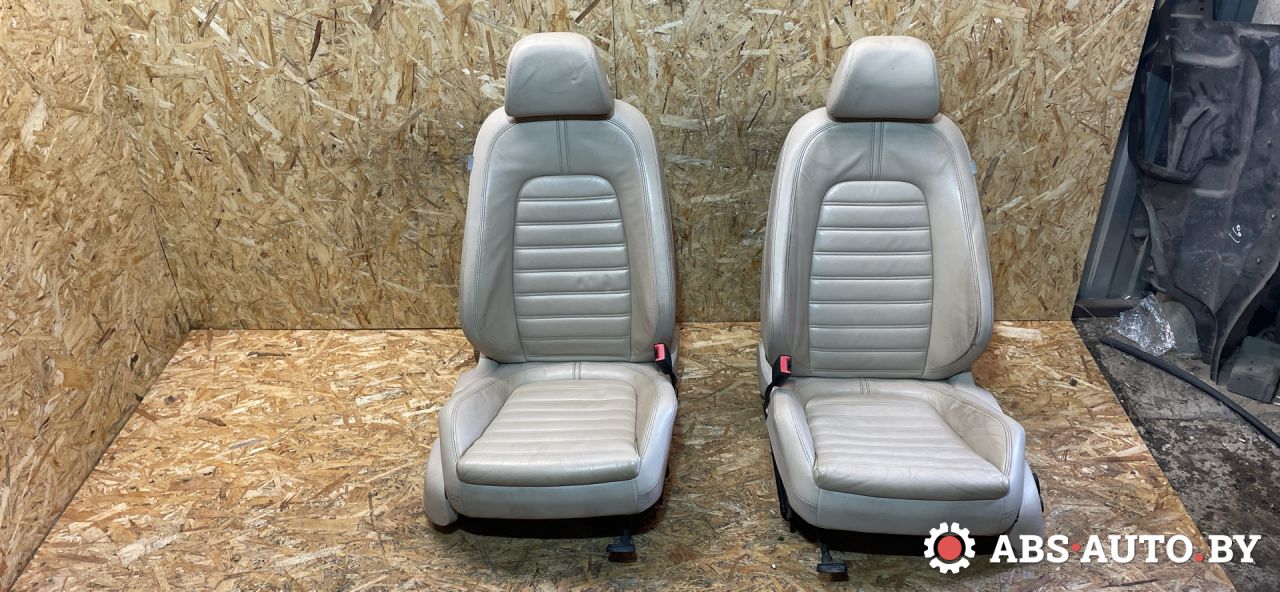 салон (комплект сидений) Volkswagen Passat B6 2010, 1.4 л., CDGA, бензин, АКПП, универсал - фото №1