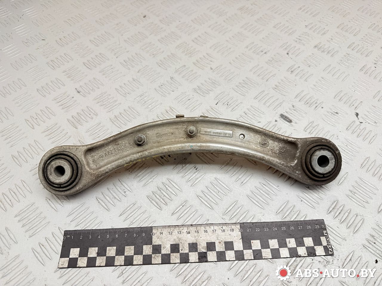 рычаг задний правый Volkswagen Touareg 1 поколение 2006, 3.0 л., BKS, дизель, АКПП, внедорожник 5 дв., полный привод, 7L0505375A - фото №1