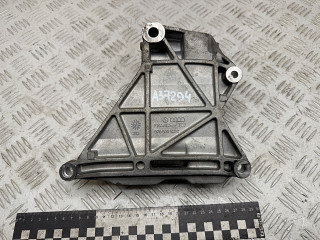 кронштейн генератора Volkswagen Touareg 1 поколение 2006, 2.5 л., BAC, дизель, МКПП, внедорожник 5 дв., 070903143C