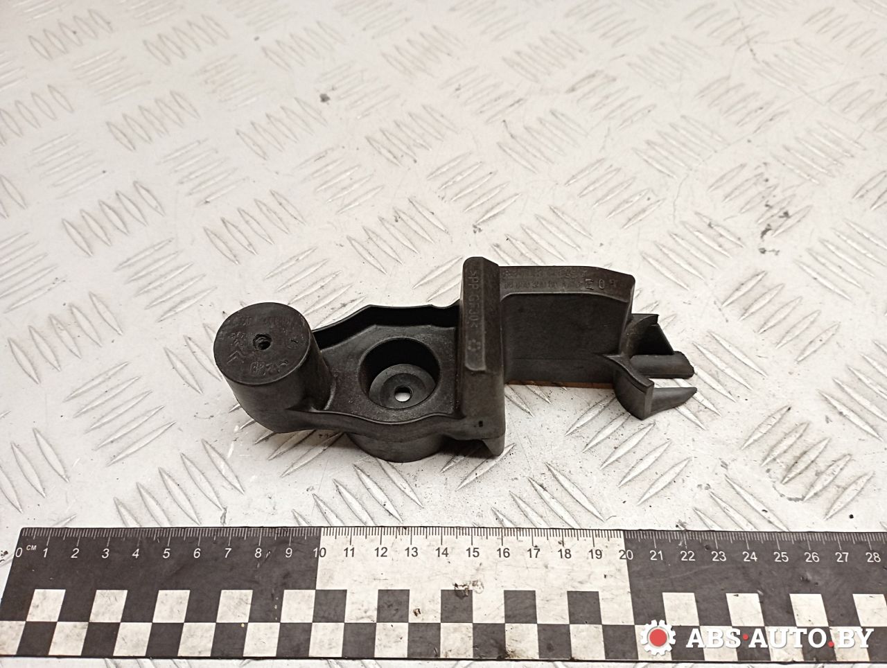 Крепление бампера заднего Peugeot 3008 1 поколение 2012, 1.6 л., дизель, робот, передний привод, правый руль, 9685935980 - фото №1