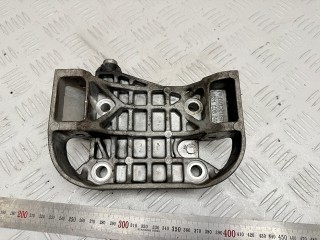 кронштейн генератора Volkswagen Touareg 1 поколение 2006, 3.0 л., BKS, дизель, АКПП, внедорожник 5 дв., полный привод, 059903143P