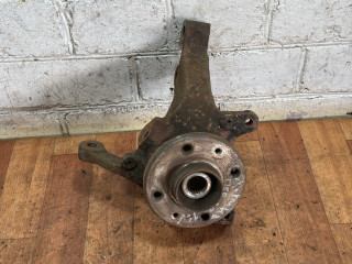 ступица передняя правая Renault Laguna 1 поколение 1998