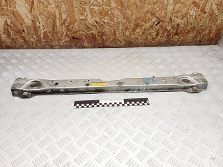 планка под капот Toyota RAV4 2 поколение (XA20) 2003, 2.0 л., 1CD-FTV, дизель, МКПП, внедорожник 5 дв.