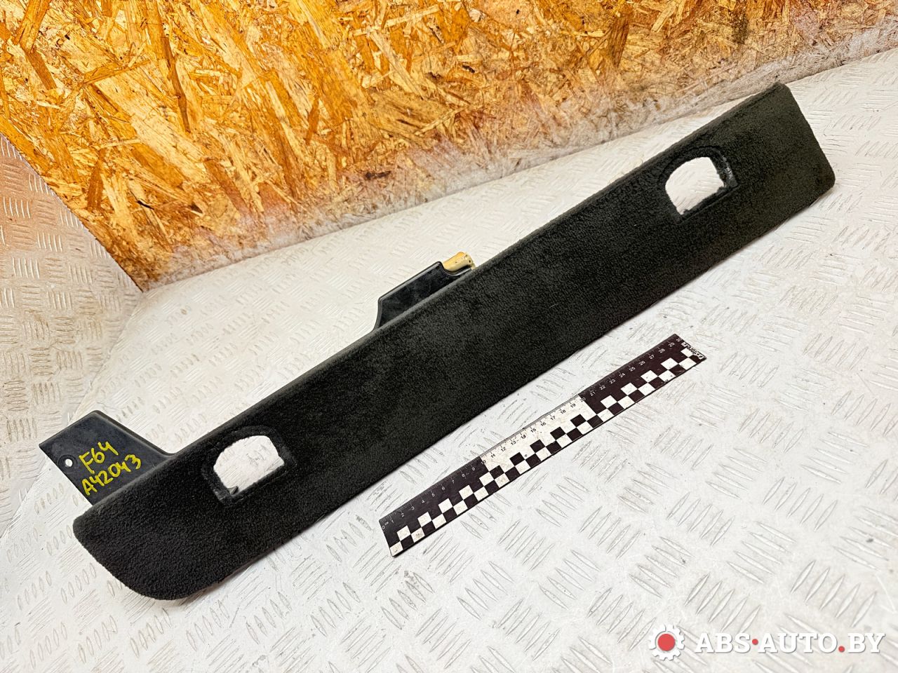 обшивка багажника Volkswagen Touareg 1 поколение 2006, 3.0 л., BKS, дизель, АКПП, внедорожник 5 дв., полный привод, 7L6863528K - фото №1