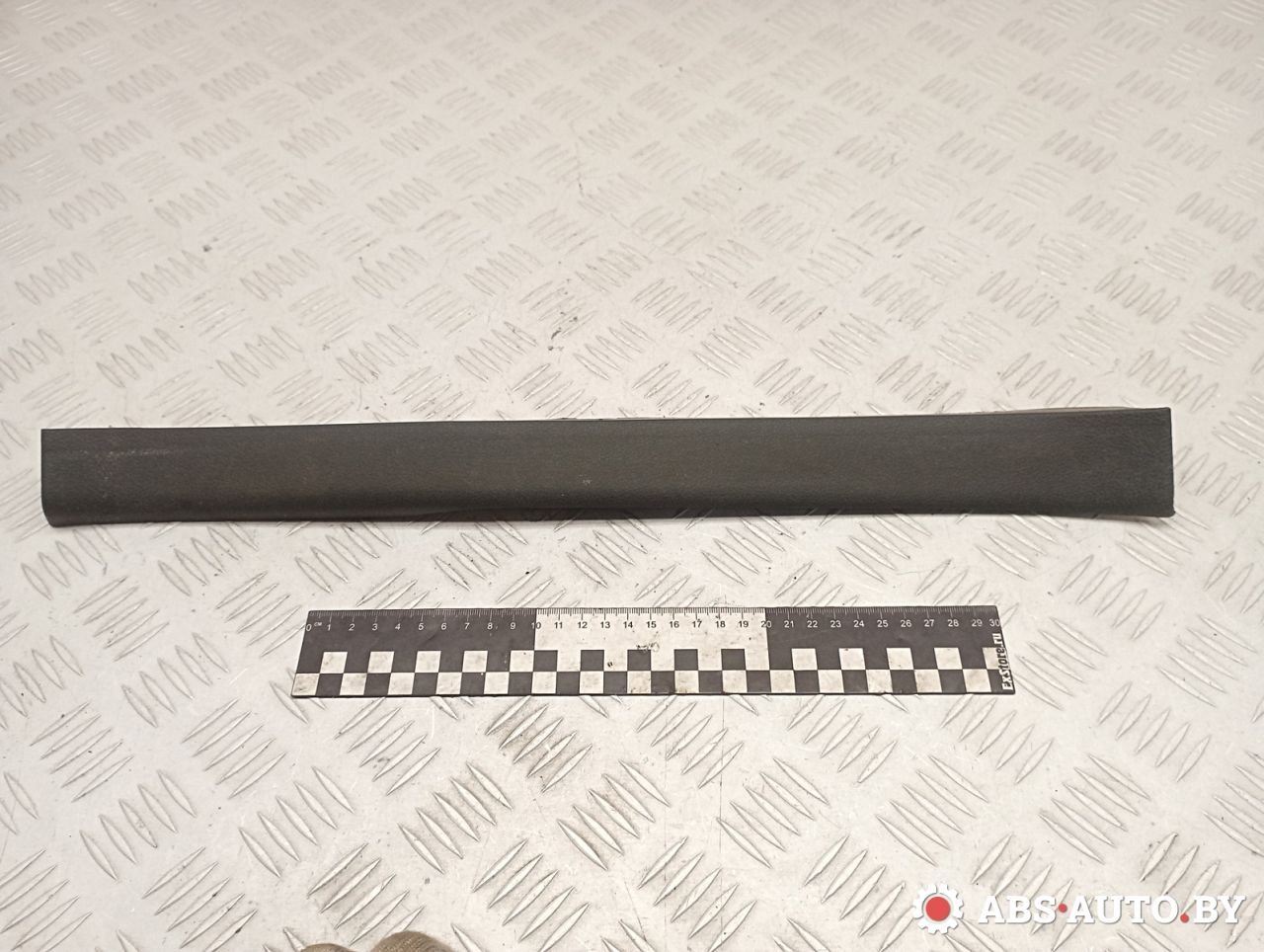 накладка на порог внутренняя Peugeot 5008 1 поколение 2013, 1.6 л., дизель, робот, правый руль, 9684309877 - фото №1