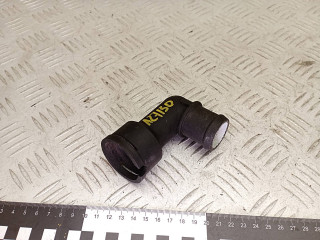 фланец (тройник) системы охлаждения Volkswagen Passat B4 1995, 1.9 л., дизель, 037121619A