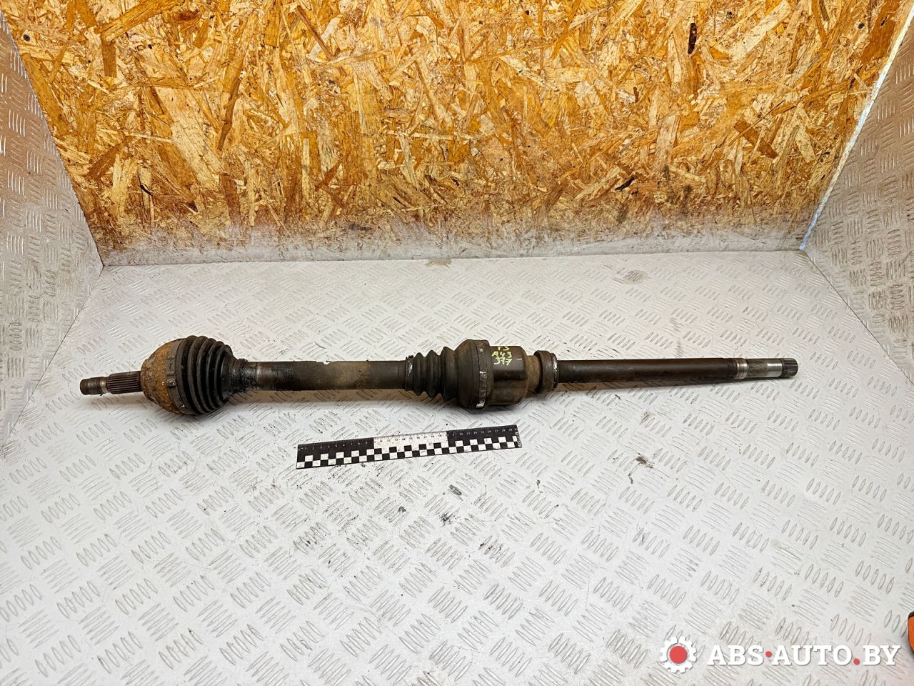 полуось передняя правая (приводной вал, ШРУС) Peugeot 407 1 поколение 2007, 2.2 л., дизель, универсал, 3273SV, 3273SW, 3273NP, 3273NQ, 3273SH, 3273SJ, 3273SK, 3273SL, 1497188080, 1497188088, 1497199080, 71791561, 71792561, 3273GC, 3273GE, 3273LL, 3273LN, 9653263880 - фото №1