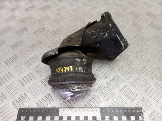 кронштейн двигателя Mercedes-Benz C-Класс W202/S202 [рестайлинг] 1997, 2.2 л., дизель, 6042230004