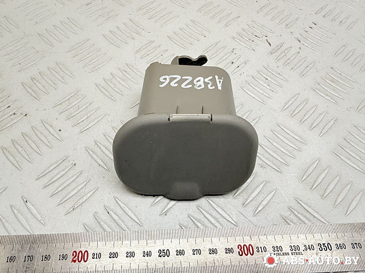 крепление шторки багажника Toyota RAV4 3 поколение (XA30) 2007, 2.2 л., 2AD-FTV, дизель, МКПП, внедорожник 5 дв., 6423342030 - фото №1