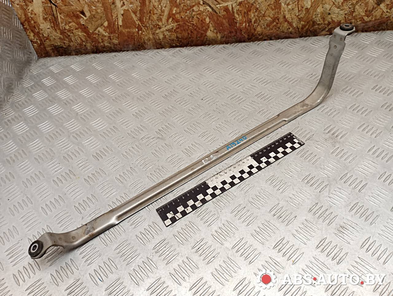 крепление бака топливного BMW 7 серия F01/F02 F01 2009, 4.4 л., бензин, АКПП, 16117184963, 7184963 - фото №1