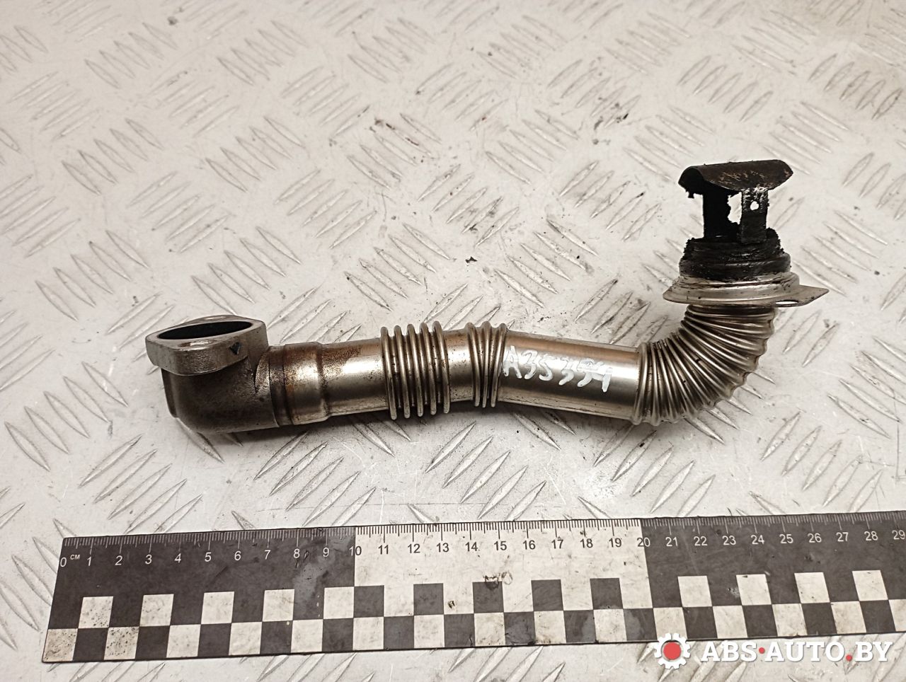 трубка системы рециркуляции EGR Peugeot 5008 1 поколение 2013, 1.6 л., дизель, робот, правый руль, 9674950180, 30230H01, 9803250080, 1618LA, 1618RP, 1716508, 1806098, AV6Q9D477AC - фото №1