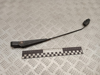 щеткодержатель (поводок стеклоочистителя, дворник) IVECO Daily 2 поколение 1997