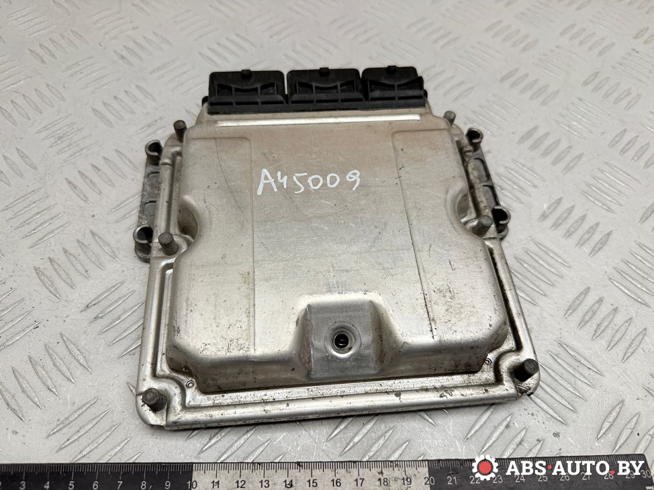 блок управления двигателем Renault Trafic 2 поколение 2003, 1.9 л., F9Q 760, дизель, МКПП, микроавтобус, 0281010632, 28SA5609, 8200118526, 8200051608, HOM8200051608 - фото №1