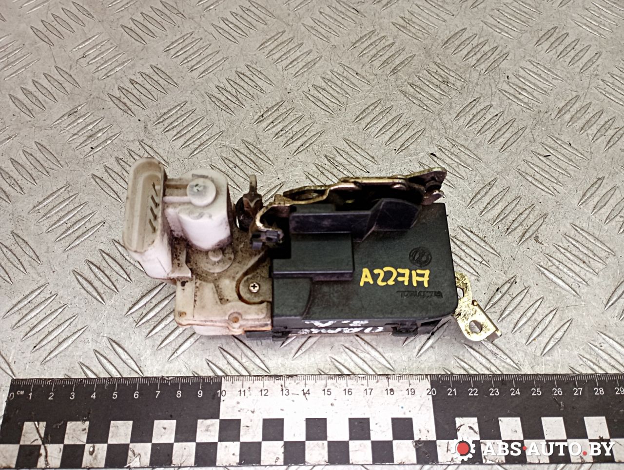 замок двери задней левой Fiat Palio 1 поколение 2000 - фото №1