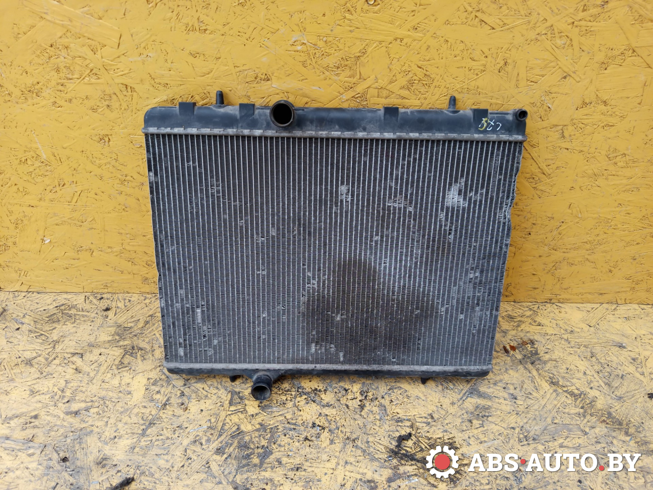 радиатор (основной) Peugeot 407 1 поколение 2007, 2.2 л., бензин, 6МКПП, купе, P9645586980, 9645586980 - фото №1