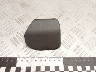 Пластик салазок сидений Toyota RAV4 2 поколение (XA20) 2003, 2.0 л., 1CD-FTV, дизель, МКПП, внедорожник 5 дв., 7215842010