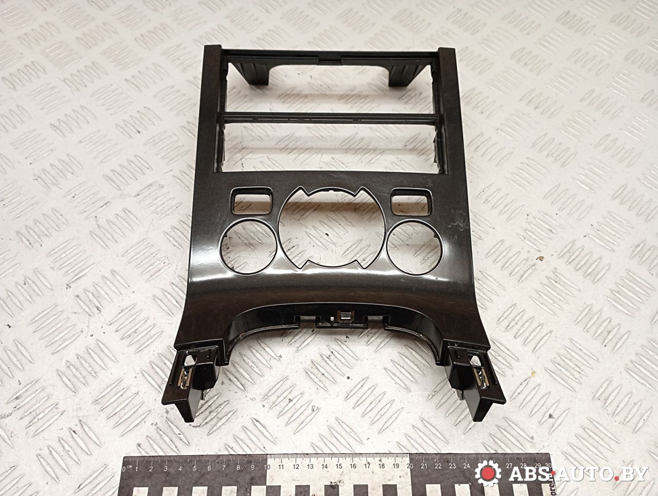 рамка под магнитолу Peugeot 3008 1 поколение 2012, 1.6 л., дизель, робот, передний привод, правый руль, 9685099877, 9685099777 - фото №1