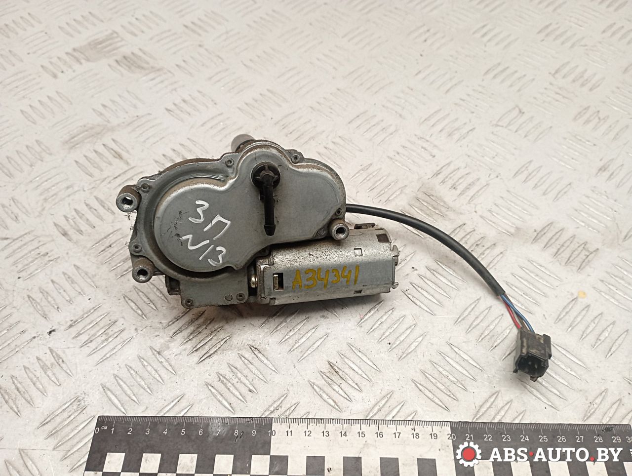 моторчик заднего стеклоочистителя (дворника) Ford Transit 7 поколение 2007, 2.4 л., дизель, МКПП, микроавтобус, YC1517W400BF, 404502 - фото №1