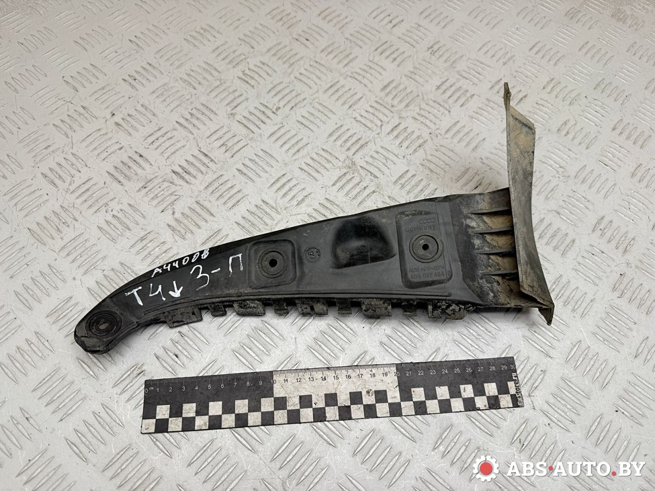 Крепление бампера заднего Audi A6 4B/C5 1999, 2.5 л., AKN, дизель, МКПП, универсал, передний привод, 4B9807454B - фото №1