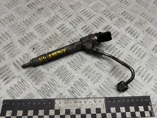 форсунка Mercedes-Benz A W169 2 поколение (2004-2008) 2008, 2.0 л., OM 640.942, дизель, МКПП, хетчбэк 5 дв., правый руль, A6400700787, 6400700687, 6400700787, A6400700687, 0445110166, 0445110167, 0986435117, 0986435118