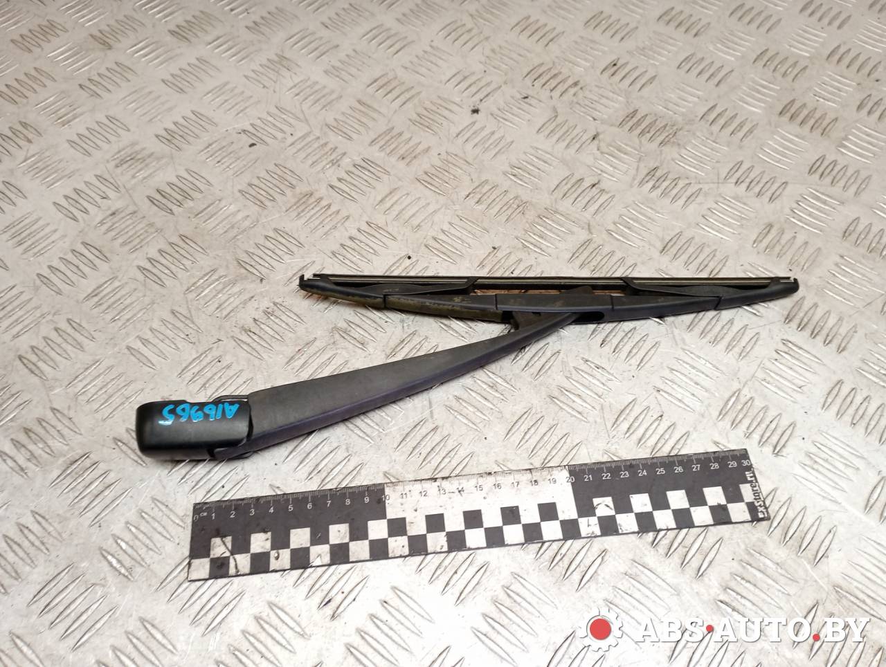 щеткодержатель задний Peugeot 4007 1 поколение 2009, 2.2 л., дизель, МКПП, полный подключаемый привод, правый руль, 35622, 35614 - фото №1