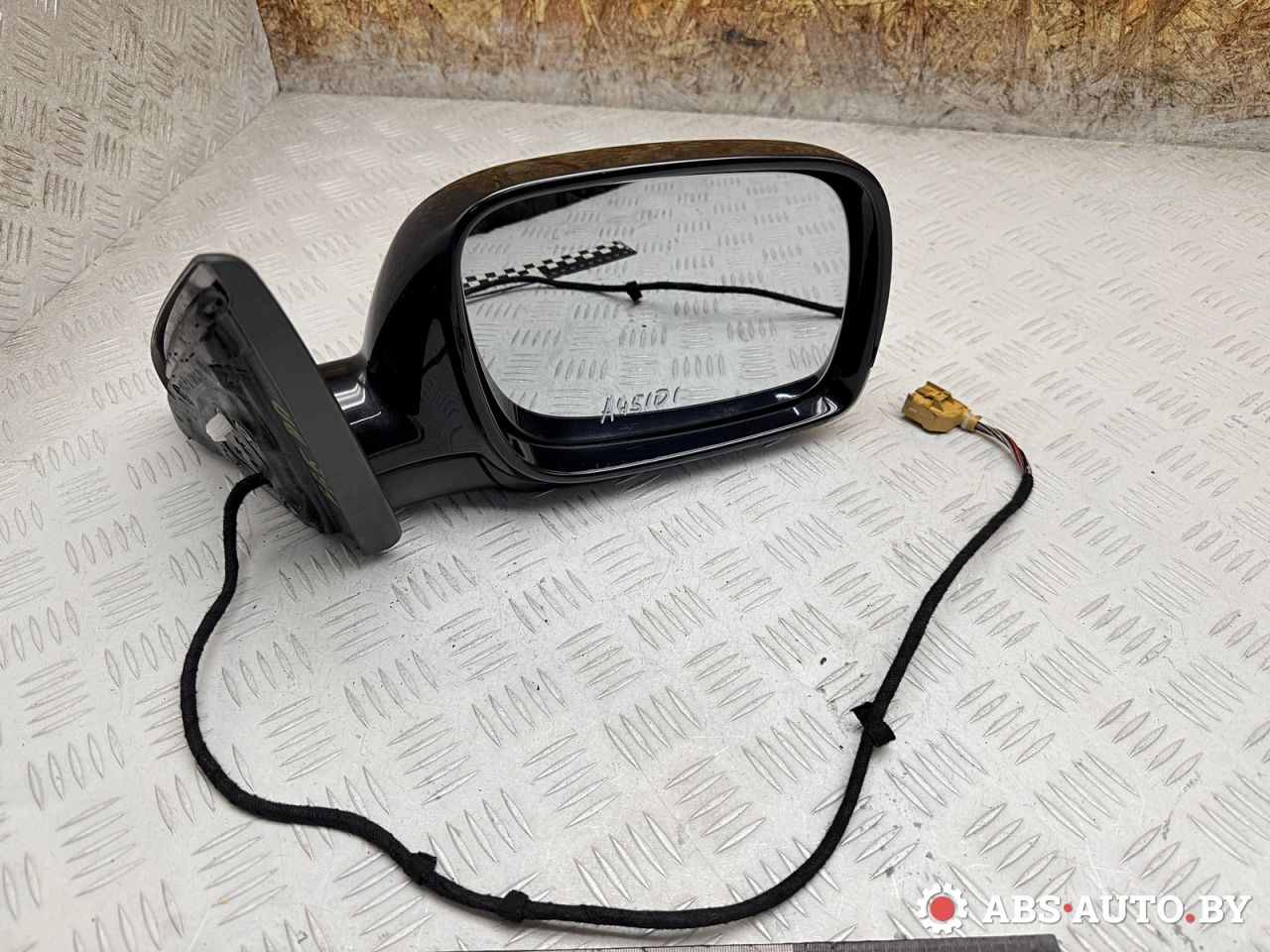 зеркало наружное правое Volkswagen Touareg 1 поколение 2006, 3.0 л., BKS, дизель, АКПП, внедорожник 5 дв., полный привод, E1010714 - фото №1