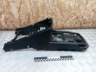 консоль салона Volvo XC90 1 поколение 2005, 2.4 л., D 5244 T, дизель, МКПП, внедорожник 5 дв., полный привод, правый руль, 30643837, 39987022, 39987027, 39987023