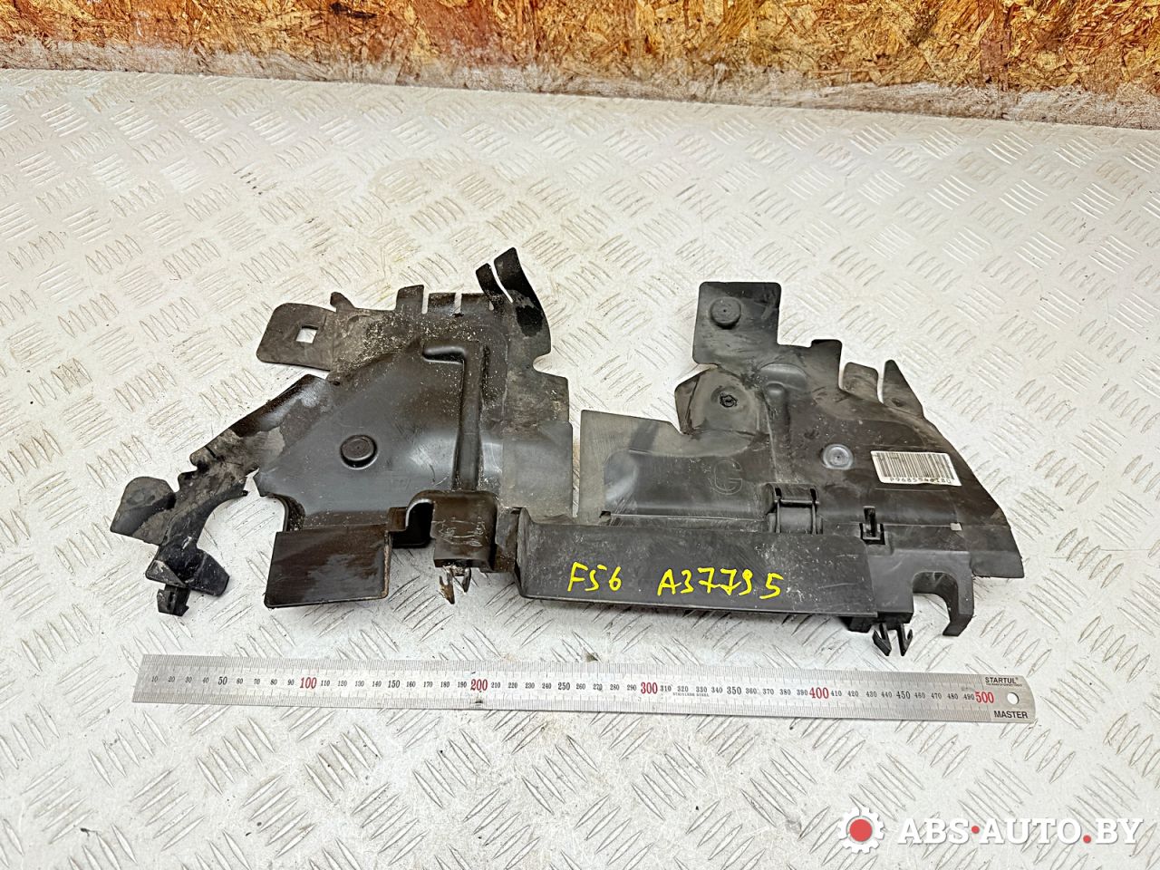 воздуховод (дефлектор) радиатора Citroen C5 2 поколение 2010, 2.0 л., RHR (DW10BTED4), дизель, МКПП, универсал, 9685546180 - фото №1