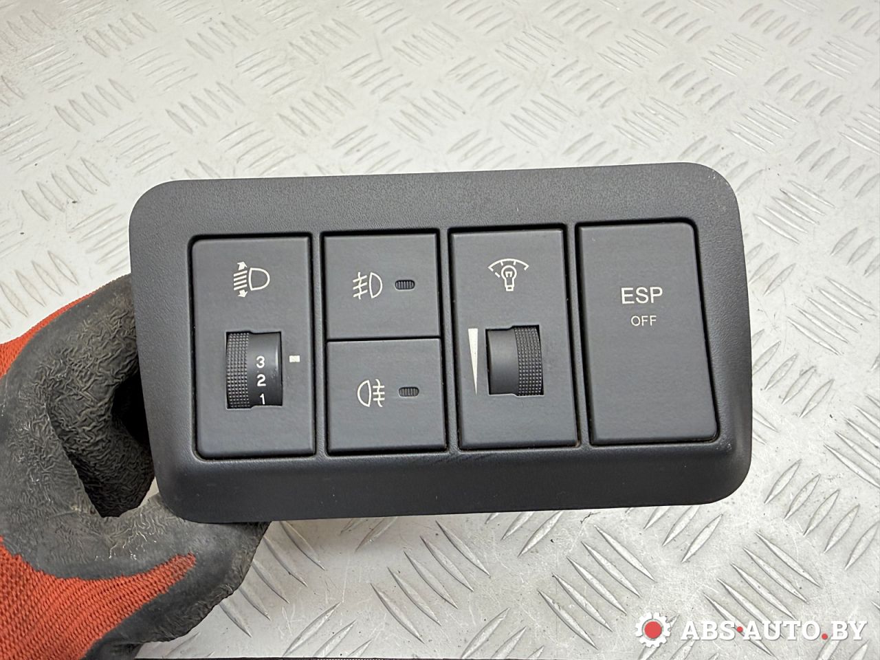 кнопка (выключатель) Hyundai Santa Fe 2 поколение (CM) 2006, 2.2 л., D4EB, дизель, МКПП, внедорожник 5 дв., 202002962, 201003963, 751U00080, 211000245 - фото №1