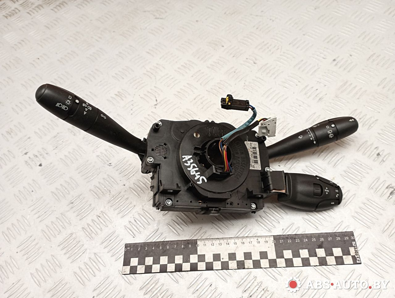 переключатель подрулевой (стрекоза) Peugeot 207 1 поколение 2008, 1.4 л., EP3C, бензин, МКПП, хетчбэк 5 дв., правый руль, 96661300XT, 204764, 281133 - фото №1
