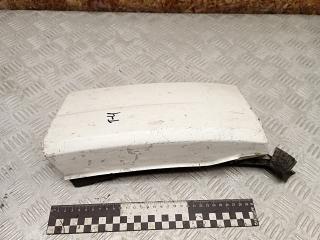 ресничка (ус) правой фары Volkswagen Transporter T4 1994