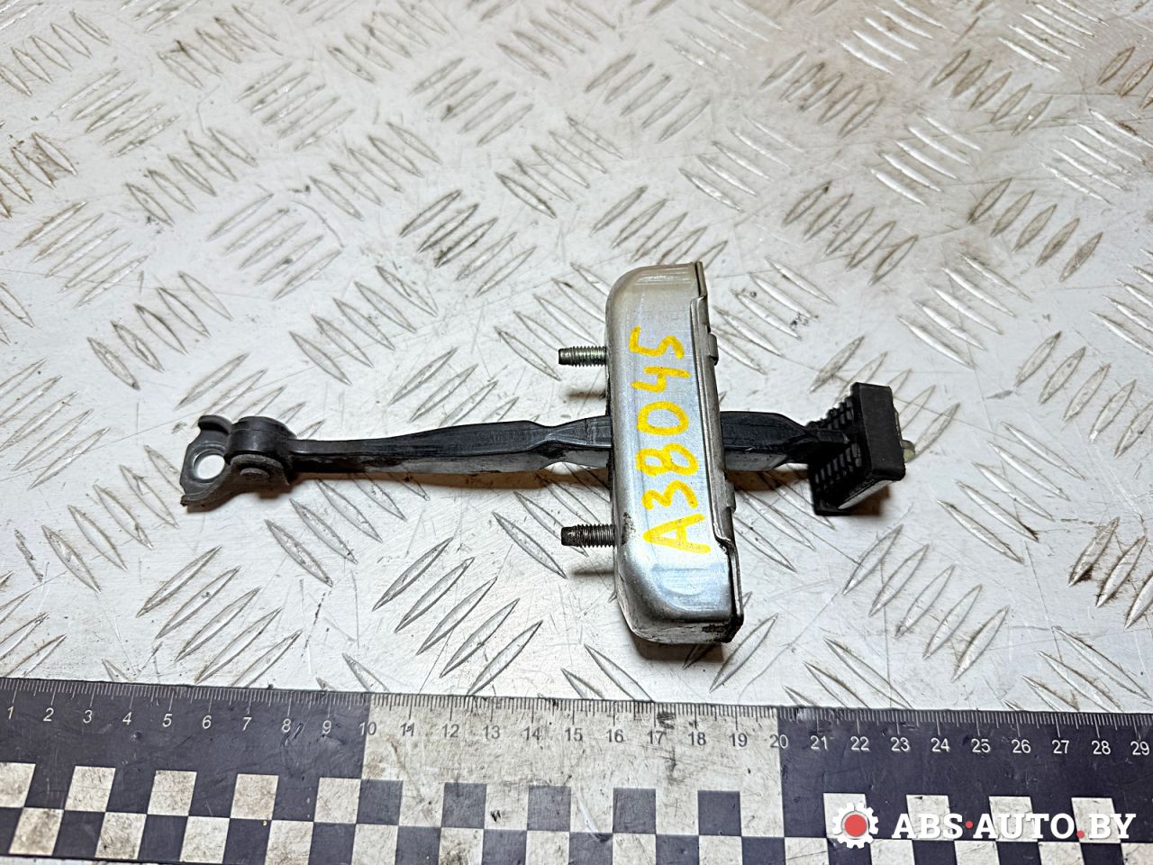 Ограничитель открывания борта (крышки багажника) Toyota RAV4 3 поколение (XA30) 2007, 2.2 л., 2AD-FTV, дизель, МКПП, внедорожник 5 дв. - фото №1