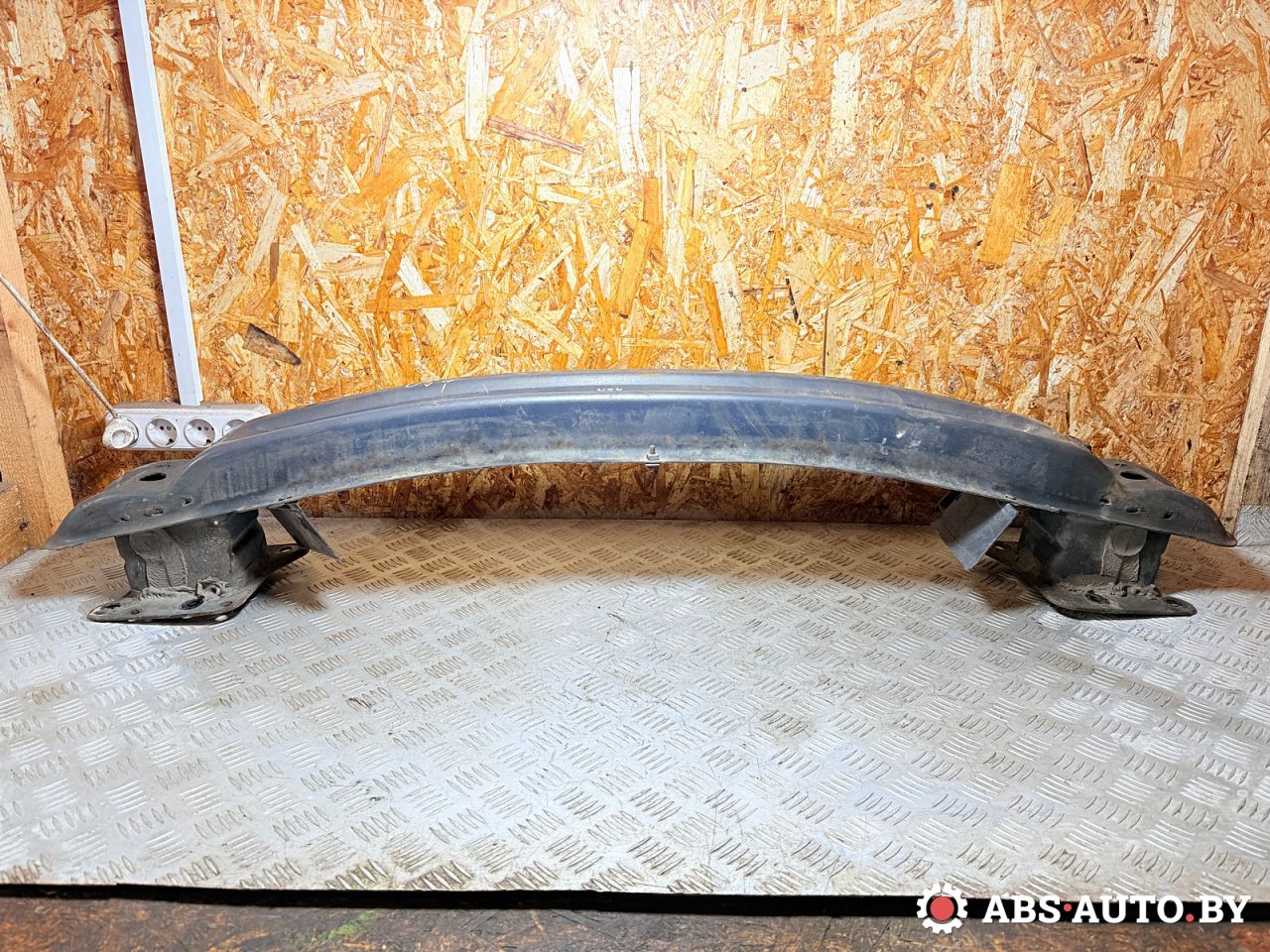 усилитель бампера переднего Renault Laguna 2 поколение 2002, 1.9 л., F9Q 750, дизель, МКПП, хетчбэк 5 дв., передний привод, 8200006644, 7782148920 - фото №1