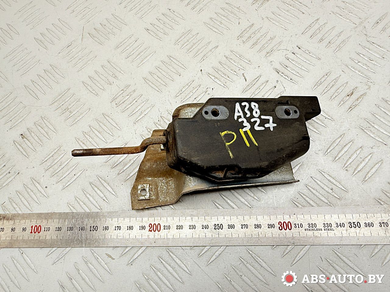 активатор замка крышки топливного бака Opel Vectra B 1997, 2.0 л., Y 20 DTL, дизель, МКПП, 90568457 - фото №1