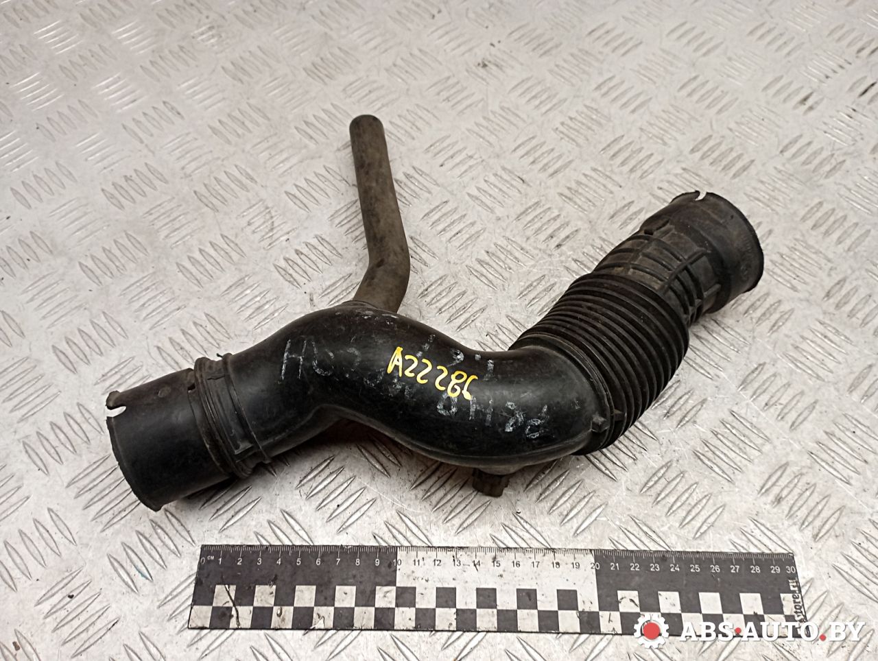 патрубок воздушного фильтра Renault Megane 1 поколение 1997, 1.6 л., бензин, 7700273946, 7700866642 - фото №1