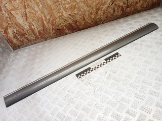 молдинг двери передней левой Mercedes-Benz E-Класс W210/S210 [рестайлинг] 2000, A2106900362