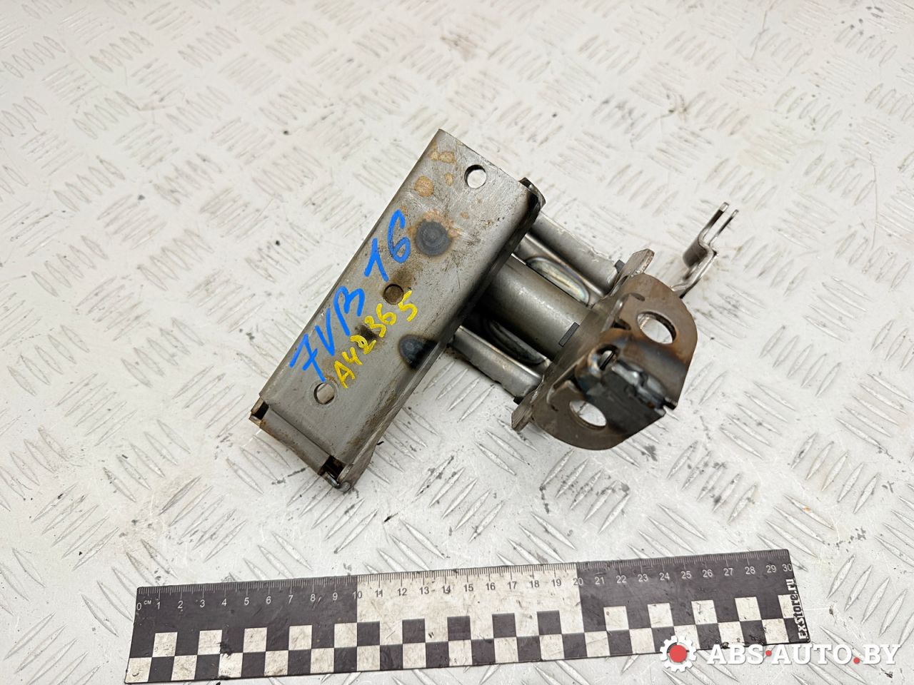 механизм стояночного тормоза (ручника) Volkswagen Touareg 1 поколение 2006, 3.0 л., BKS, дизель, АКПП, внедорожник 5 дв., полный привод, 7L0721812B, 7L0721812A - фото №1