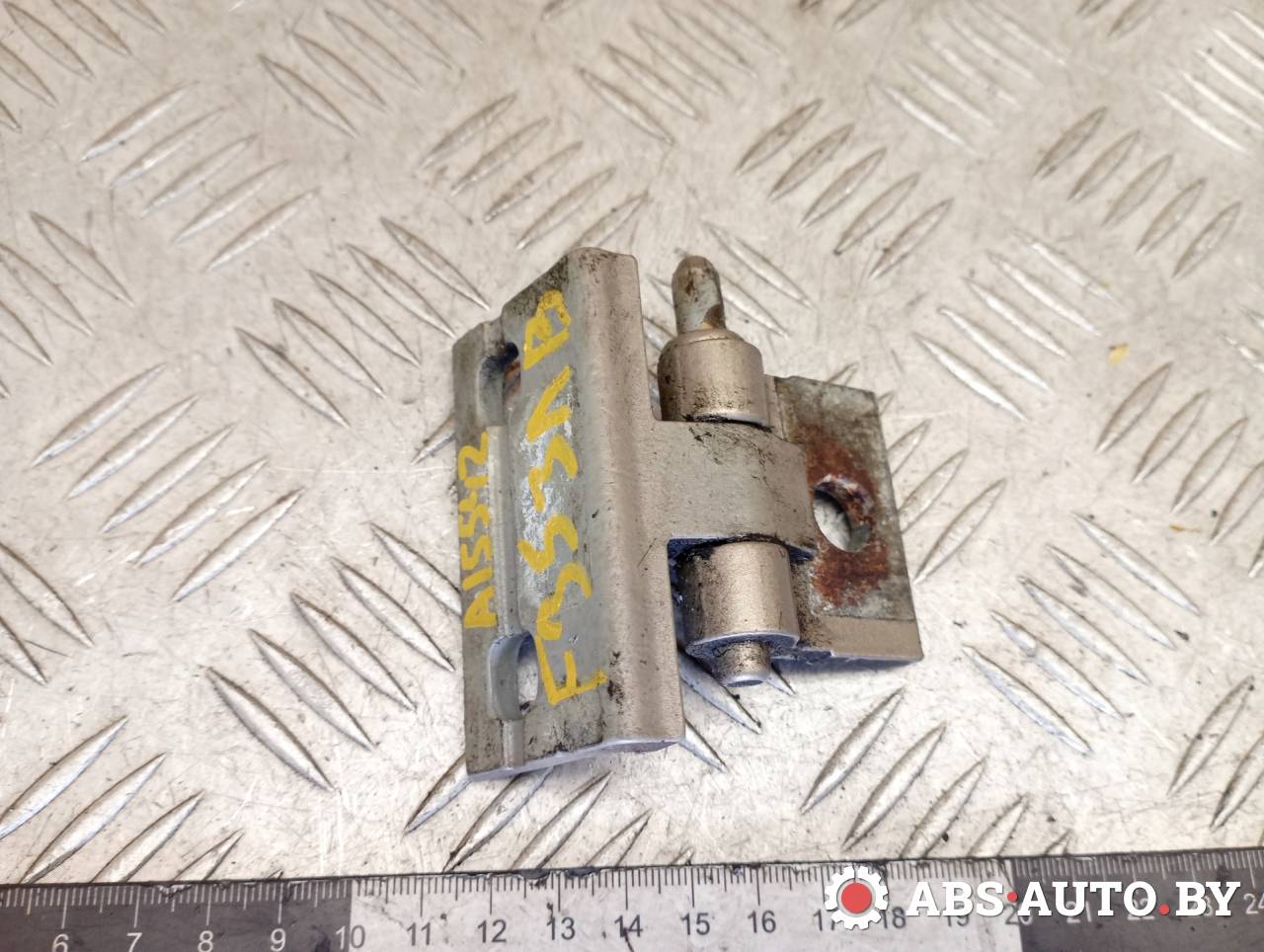 петля двери Volvo XC90 1 поколение 2005, 2.4 л., D 5244 T, дизель, МКПП, внедорожник 5 дв., полный привод, правый руль - фото №1