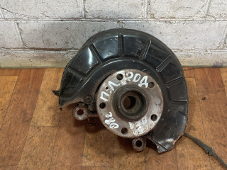 ступица передняя левая Skoda Octavia 1 поколение (A4) [рестайлинг] 2008, 2.0 л., дизель