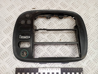 рамка под магнитолу Ford Galaxy 1 поколение 2000, 95VWA045C00AR