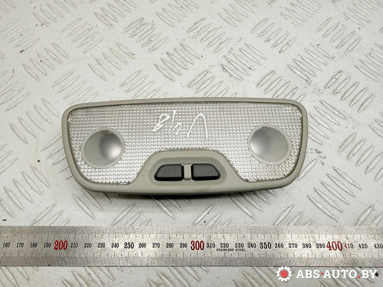 фонарь салона (плафон) Volvo S80 1 поколение 2003, 2.4 л., бензин, АКПП, седан, 9178936 - фото №1