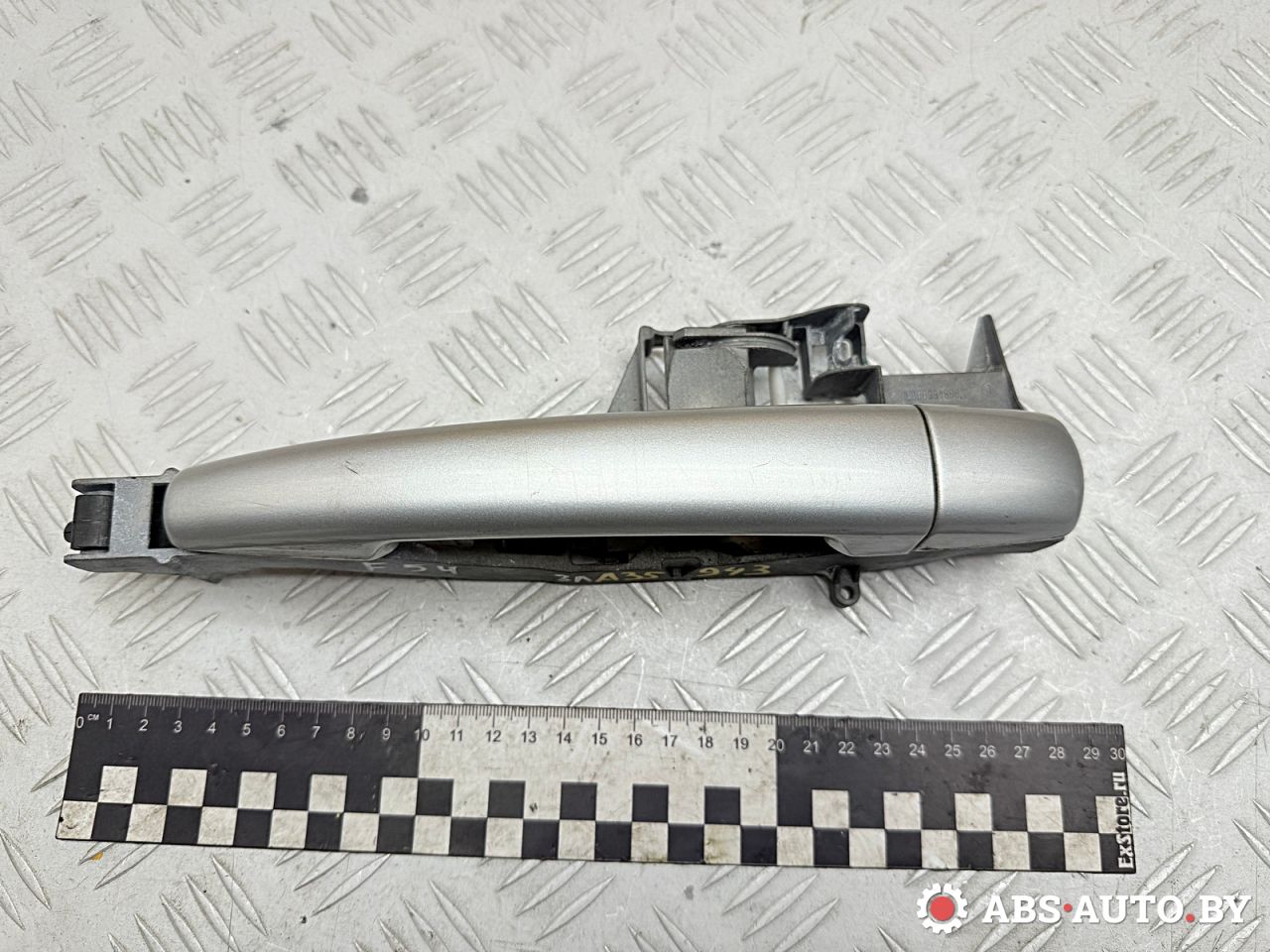 ручка наружная задняя левая Peugeot 5008 1 поколение 2013, 1.6 л., дизель, робот, правый руль, 111671ZP5G2, 9684560080 - фото №1